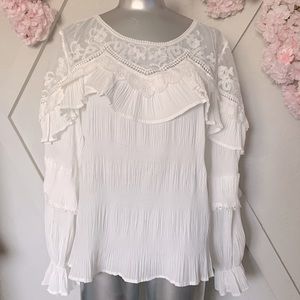 Boutique Lace ruffle Victoria top size M/L
